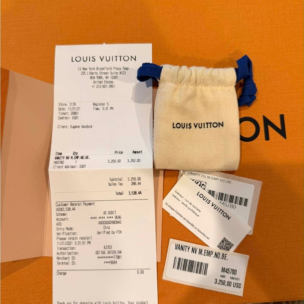 Louis Vuitton Black and Cream vanity Bag - Picture 5 of 8